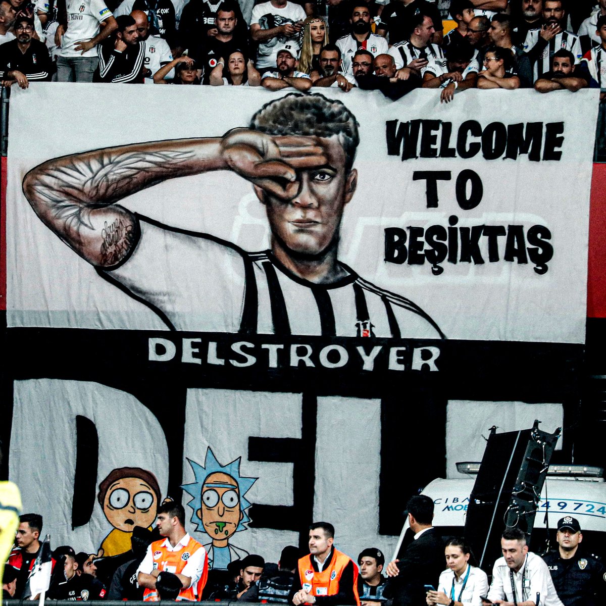 demarkesports's tweet photo. "Delstroyer." https://t.co/QvfhTKV2sK