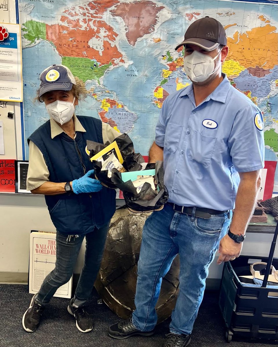 ElliottPanthers's tweet photo. Happy National School Custodian Day to the two best custodians!! Ngoc &amp; Robert thank you for all that you do for our Elliott community!!! #BestCustodiansEver https://t.co/CGhsbCX9EB