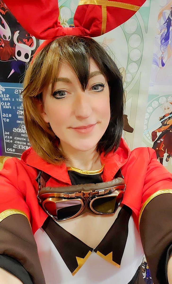 itsmandymo's tweet photo. Last day at @gamesahoyvincon 🔥 Come see me at The Ranch in Loveland Colorado! I have new #Tighnari and #Collei charms!
#genshinimpact #genshin #amber #fanart #art #genshinimpactcosplay #genshincosplay #vincon https://t.co/Kky3qe5YDp