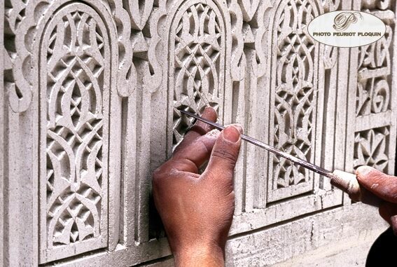WealthofMorocco's tweet photo. Le gebs marocain (sculpture sur plâtre), un travail minutieux de nos artisans 🇲🇦 https://t.co/h4SCplN5LH