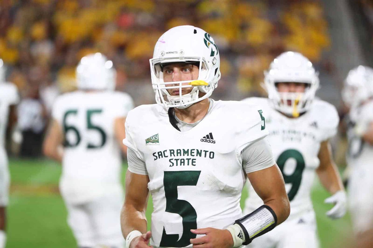 ExpoRecruits's tweet photo. FCS Football Program looking to evaluate &amp; OFFER 2023/2024 prospects! 🚨

Reach 𝙀𝙑𝙀𝙍𝙔 Program 👉  https://t.co/KveUwnhE5r 

⬇️ DROP YOUR FILM &amp; RT ⬇️ https://t.co/ECy8eLgftx