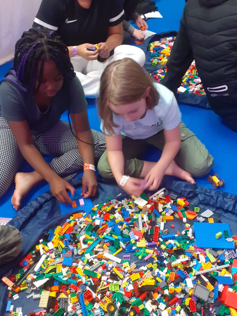 AmazingARY3's tweet photo. The best weekend at @3Generate2021 @MethodistGB @YouthPresident
#3gen22 #methodist #methodistchildrenandyouth #churchfriends https://t.co/scdtrdRsCl