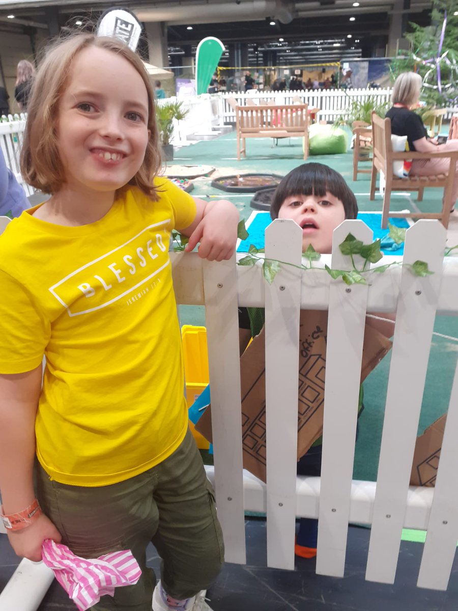 AmazingARY3's tweet photo. The best weekend at @3Generate2021 @MethodistGB @YouthPresident
#3gen22 #methodist #methodistchildrenandyouth #churchfriends https://t.co/scdtrdRsCl