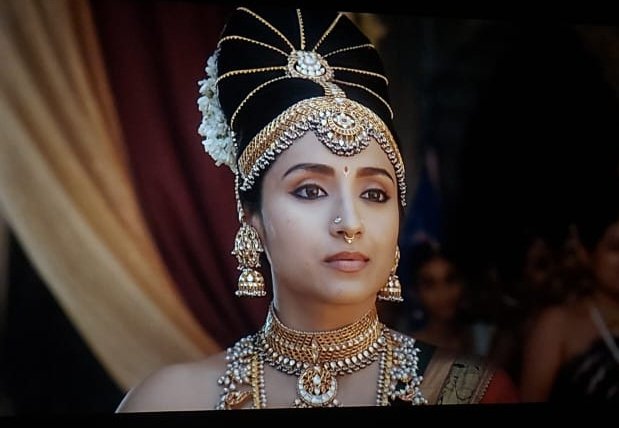 Shavsn007's tweet photo. @trishtrashers in PS-1
KUNDAVAI😭❤️
#PS1fdfs #Kundavai https://t.co/v165rFGjbb