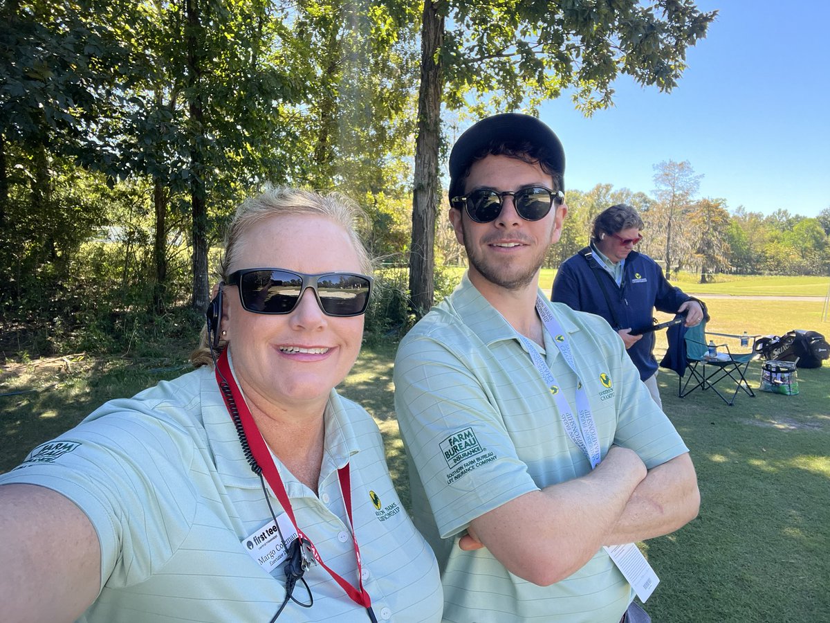 MargoColeman's tweet image. Fabulous day @Sanderson_Champ  with @FirstTeeMS  #volunteer #firstteecentralms #SandersonFarmsChampionship #youthgolf #golf #charactertraits