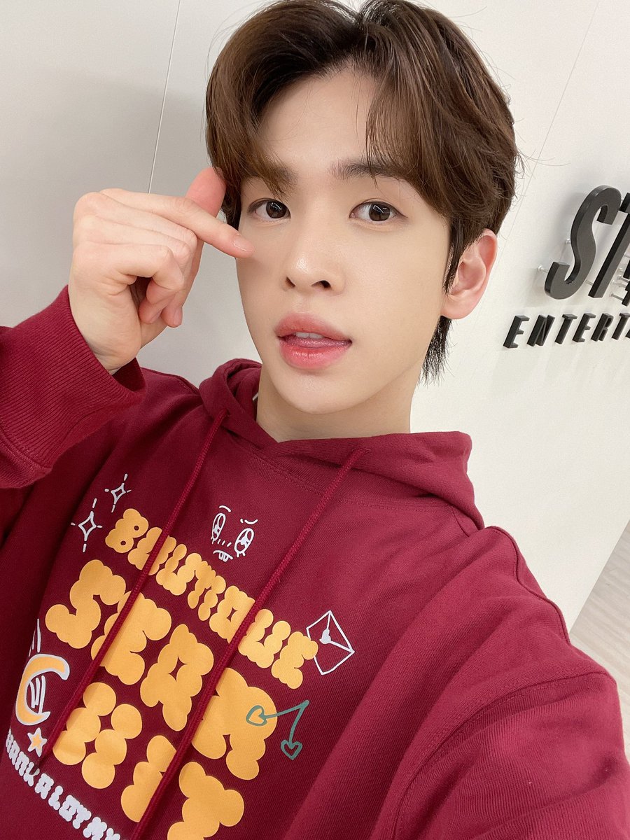 ‹ #앨런 #크래비티 <a href="/CRAVITY_twt/">CRAVITY</a> › ♡