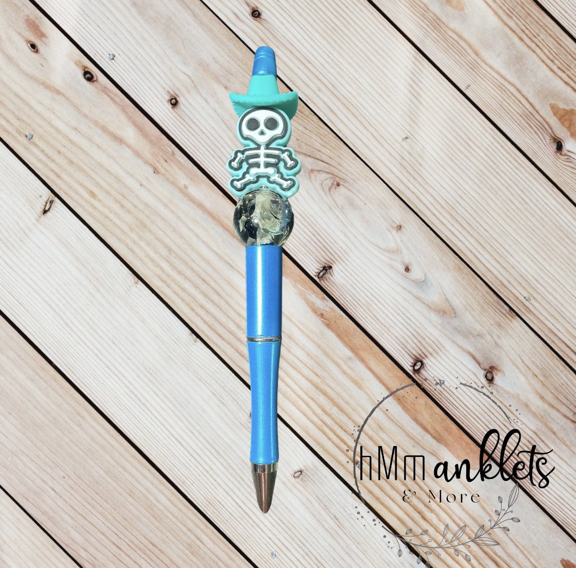hMmAnklets's tweet photo. Cowboy skeleton pen available on my site 

Head to: https://t.co/egwkoyIjcy

USE CODE TWITTER TO SAVE ON ENTIRE ORDER! https://t.co/ykigvBMiya