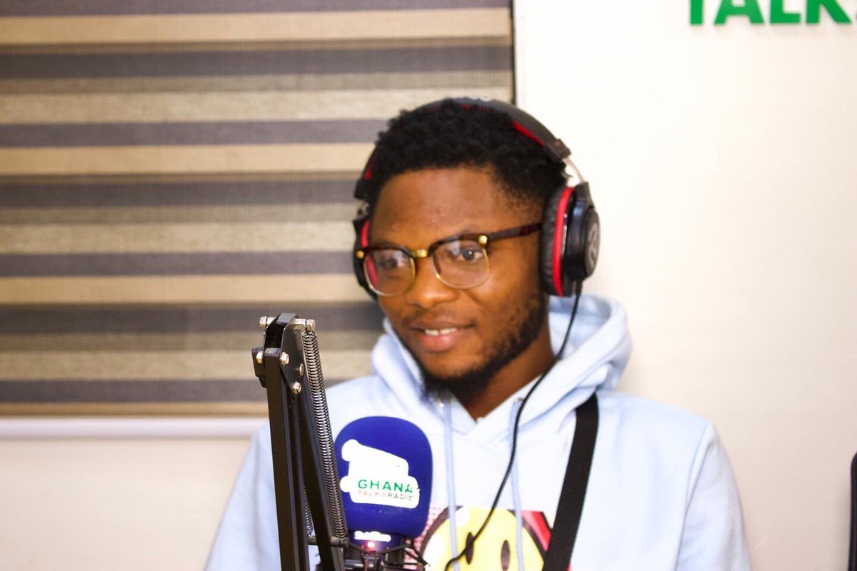 Kobby_Berrygh's tweet photo. Live on @GhanaTalksRadio it was massive 🔥🔥🙌🙌

#WorldRecord #me #LoveIsland @sm_recordz @QueenRae_G @gyamawagyimi @solomon82942141 @GYrecordsLLC @gyaigyimii @__liptonia1 https://t.co/HfBi9iQdSw