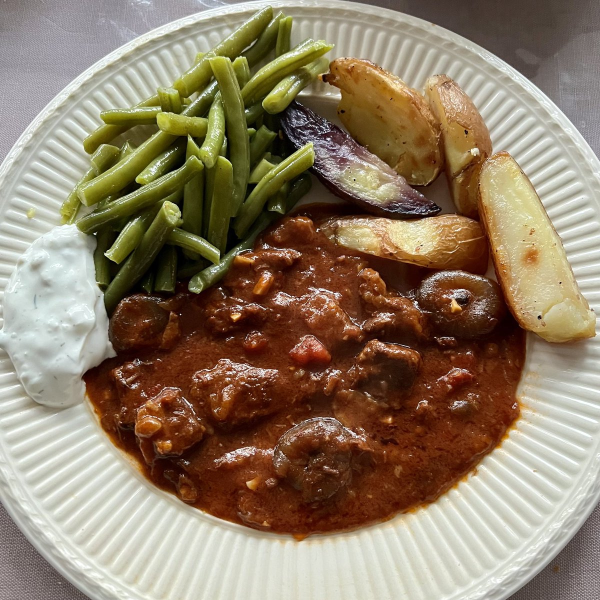 Dis_Col's tweet photo. Greek #stifado https://t.co/IH9sasXlJe