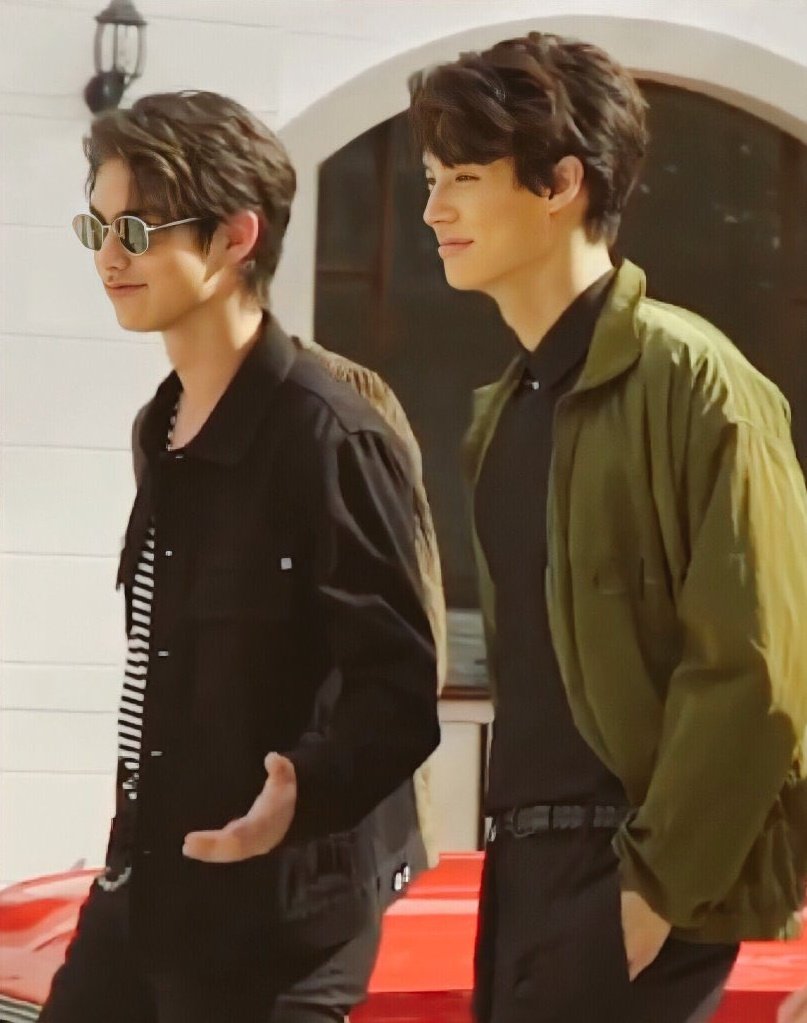 HowUDefineLove's tweet photo. #Thyvin #ธามกวิน #ThymeKavin Inception AU
Thyme Akira 喜歡同性的傳聞一時間甚囂塵上,MJ 急得抓著 F3 商討對策,但 Thyme 一副泰然自若,表示一切他自有辦法應付。
Things I Would Not Trade(for the World)
Ch.8 Turning Point 全文完
https://t.co/pwUSTVDh0k https://t.co/1yI67mQlK7