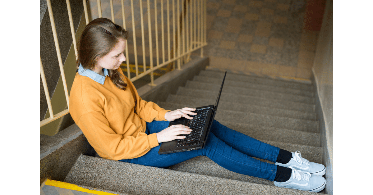 Road2College tweet media