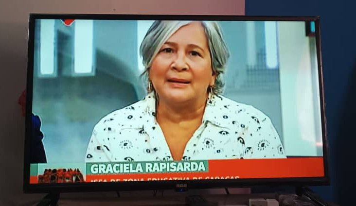 Edu_Caracas's tweet photo. En vivo por @VTVcanal8 profa @gracielamarilis Directora de la Zona Educativa de #Caracas acompañando a nuestra Ministra del @MPPEDUCACION profa @_LaAvanzadora en conversación #JuntosRegresamosALaEscuela https://t.co/WsEiTcCL6e