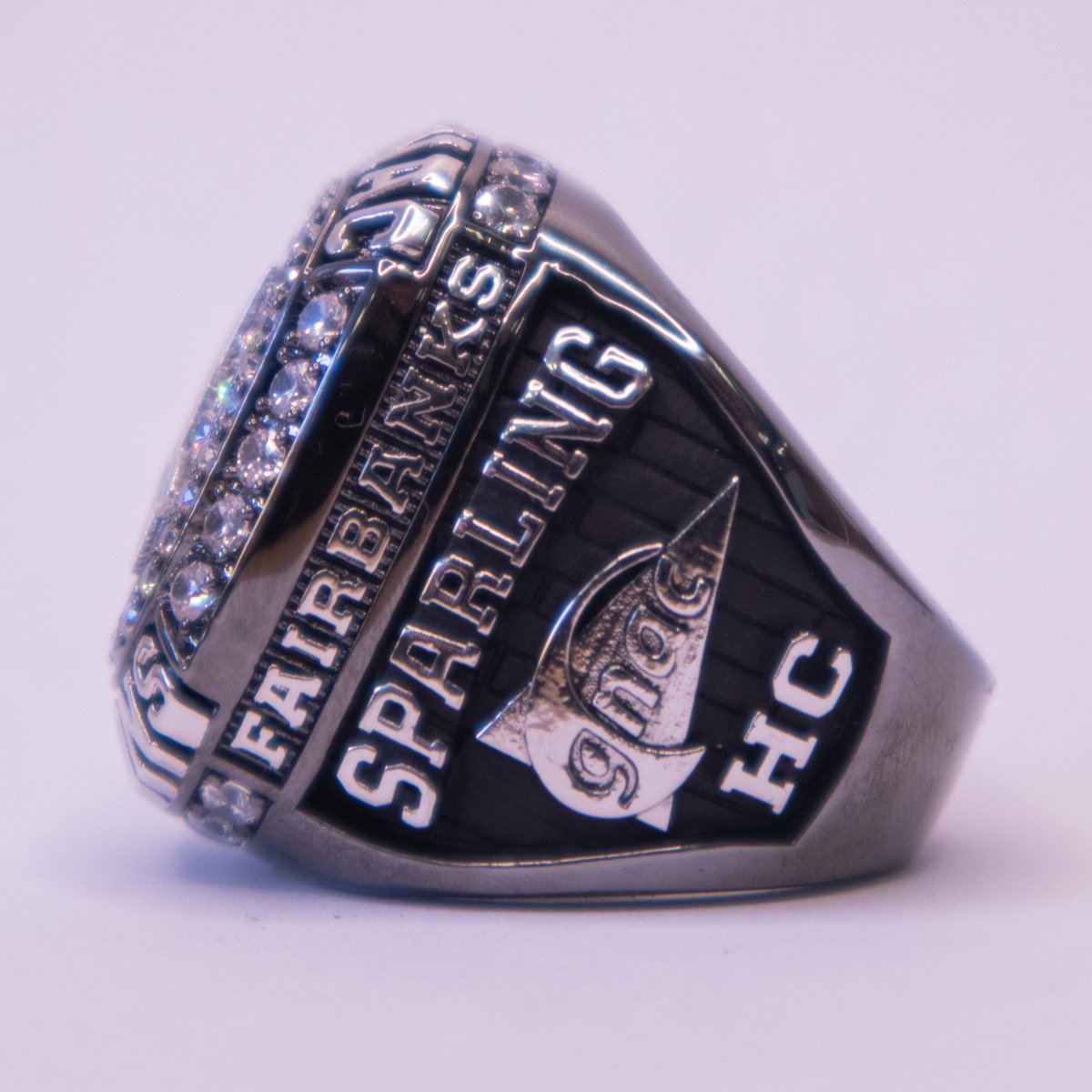 NanooksMBB's tweet photo. You rang?

#GNACChamps x #NanookNation https://t.co/4AWwYFKDsL