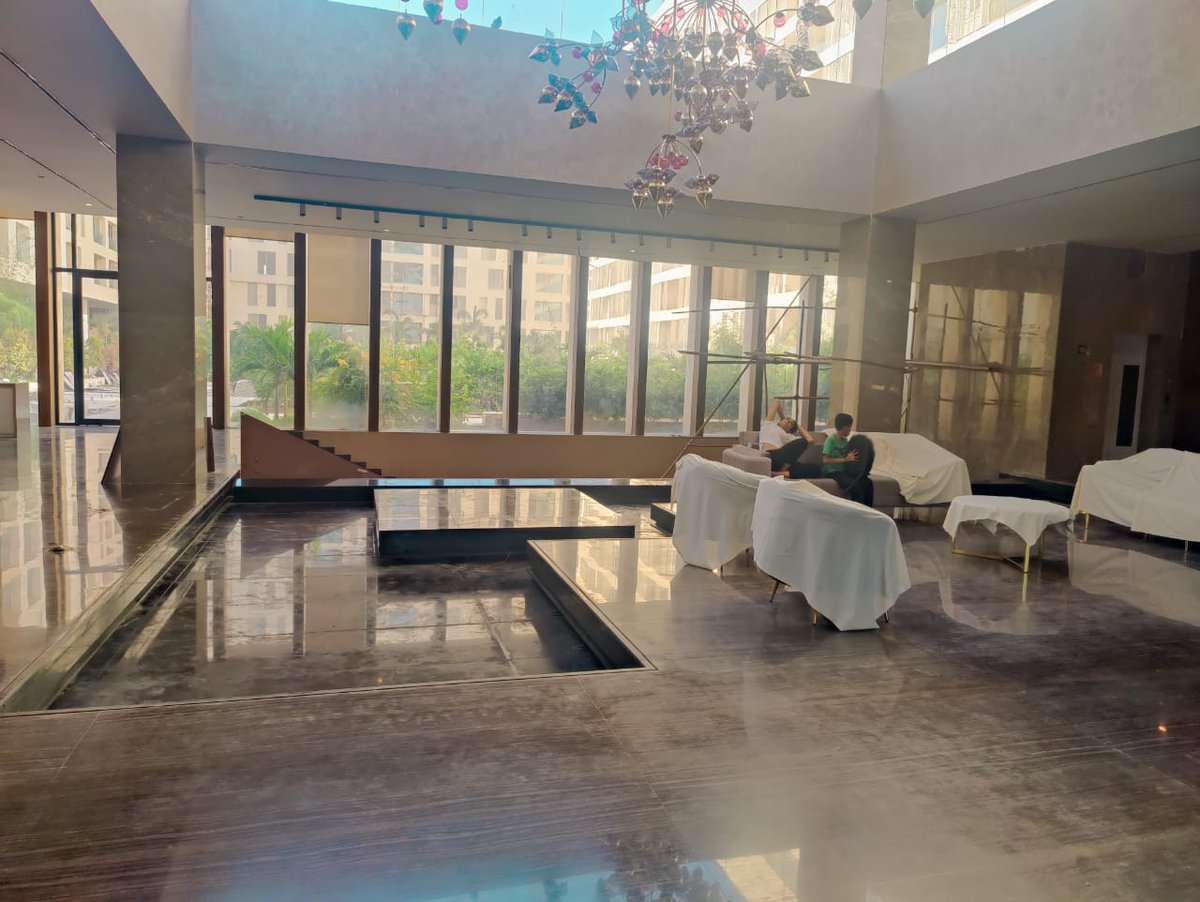 Jitskuhad's tweet photo. Om infra Pallacia ....one of the most luxurious projects in Jaipur . pic courtesy @MohanGulecha on his recent visit to Jaipur @OmInfraLtd   Project completed ....huge revenue recognition in books  soon ....CMP 35 .. as per realty brokers at Jaipur selling around 13-14 k per sqft https://t.co/KhipFoLVFp