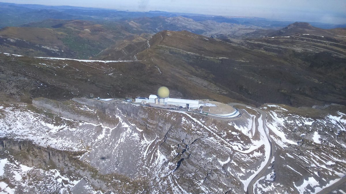 Defensagob's tweet photo. El #EVA12 del @EjercitoAire estrenará el radar 'Lanza 3D', uno de los radares más avanzados del mercado, preparado para detectar una gran diversidad de blancos, incluidos cazas ✈️ de 5ª generación. España 🇪🇸 se convertirá así en uno de los países con la defensa aérea más sólida. https://t.co/vPZ8uOlhNv