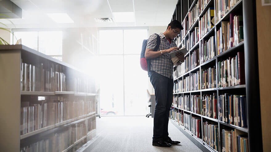 TD Scholarships for Community Leadership recipients receive up to $70,000 for tuition &amp; living expenses as well as opportunities for paid summer employment, peer networking &amp; mentorship. Apply today…or tomorrow but before Nov 15 portal.scholarshippartners.ca/welcome/td_en