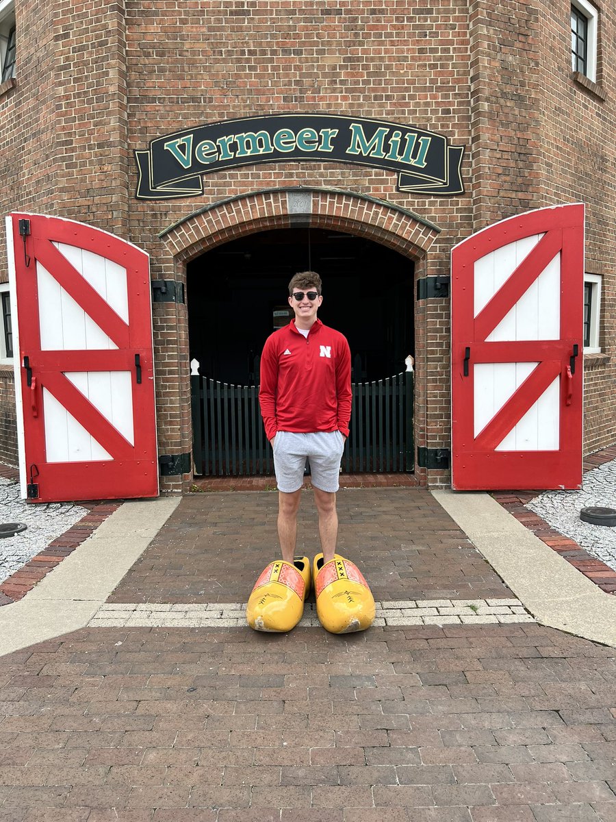 UNLBassline's tweet photo. Last but certainly not least!
Our fearless section leader: Carter Ross😳
Bass: 1
Hometown: Omaha, NE
Age: 21
Favorite poptart flavor: strawberry
Favorite Rudiment: Swiss Army Tripleys https://t.co/50Lp71o3ni