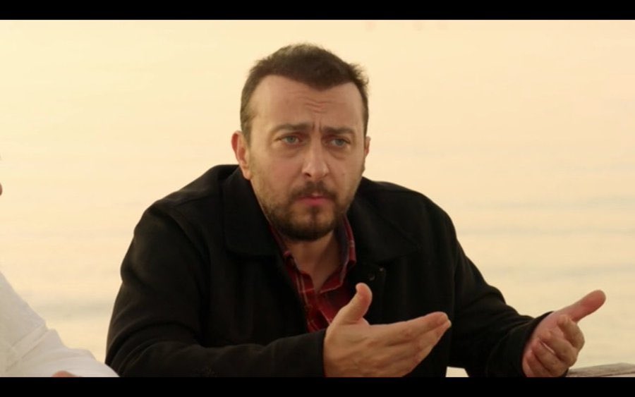 ''Hatırlamıyorum ki. Mutlu olmak nasıl bir şeydi hiç hatırlamıyorum. Mutlu olunca insan ne yapardı, nasıl davranırdı. Bende hiç kalmamış ya..'' 

(Leyla ile Mecnun)