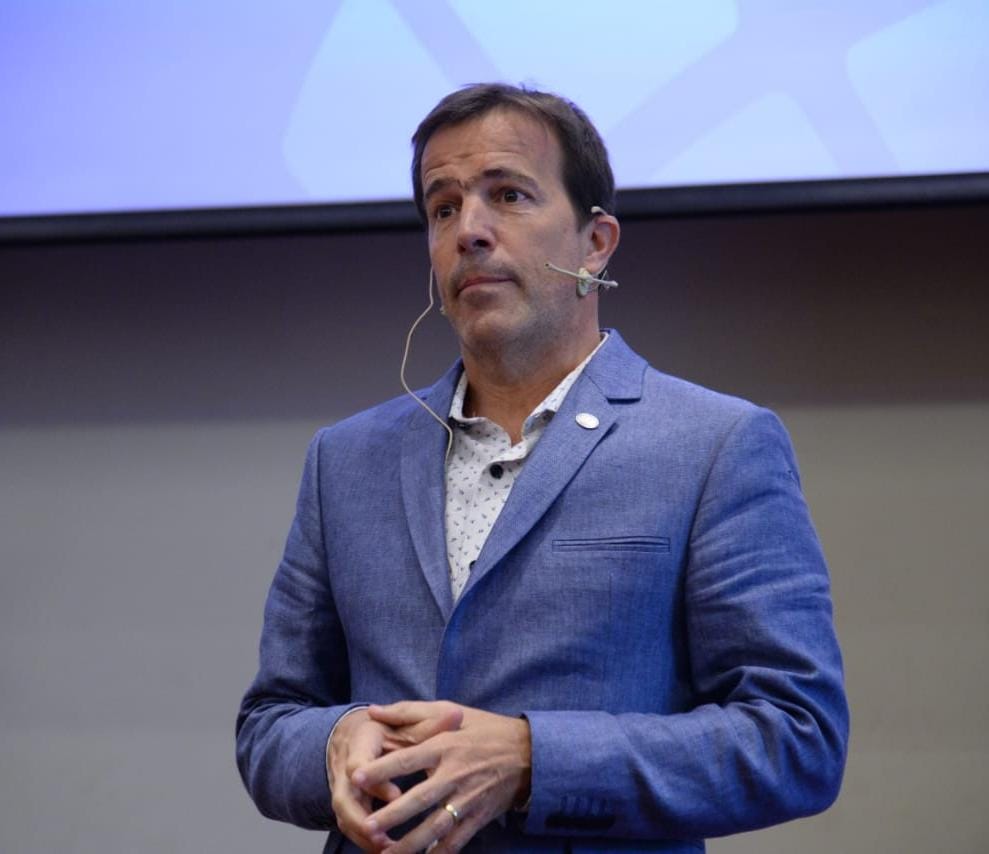 FAEVYT's tweet image. Andrés Deyá es el nuevo presidente de #FAEVYT, así lo confirmó el Consejo Federal Asambleario de la Federación, reunido en el marco de #FIT2022. #FAEVYTFederal #SomosTurismo #AgenciasDeViajes