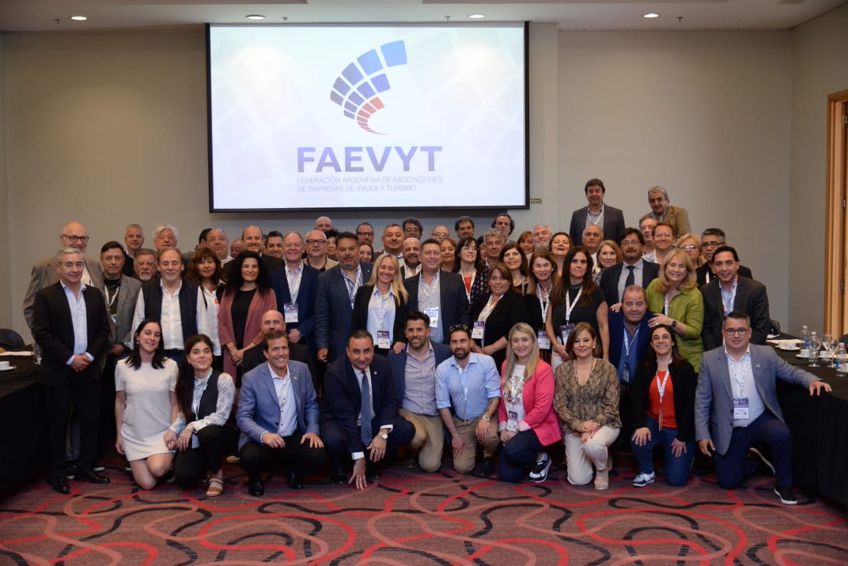 FAEVYT's tweet image. Andrés Deyá es el nuevo presidente de #FAEVYT, así lo confirmó el Consejo Federal Asambleario de la Federación, reunido en el marco de #FIT2022. #FAEVYTFederal #SomosTurismo #AgenciasDeViajes