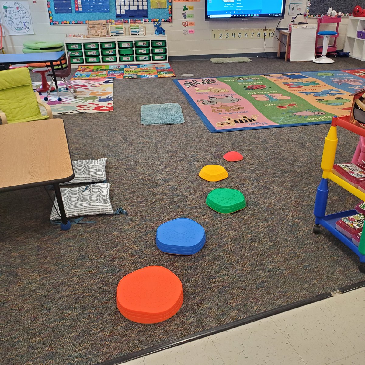 KWeidner4's tweet photo. Excited to try something new. Stepping stones Monday morning.   Balance to get from table spots to carpet spots. https://t.co/vtJi3nCGZz