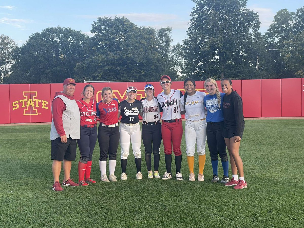 Had an great time at the Iowa State camp and met some amazing people too! <a href="/CoachPinkerton/">Jamie Pinkerton</a> <a href="/CycloneSB/">Iowa State Softball</a>