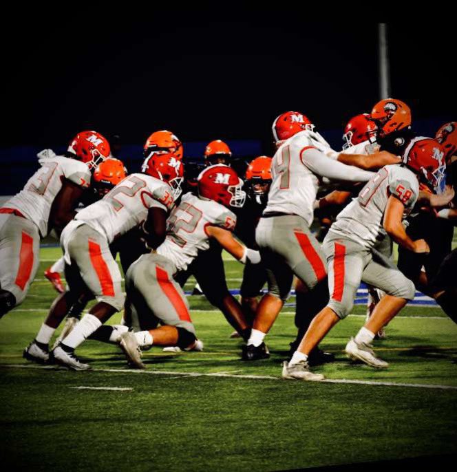 GabeDay51's tweet photo. 1st league win🥶🍚 #52 #OLine https://t.co/A4l6XapJTZ