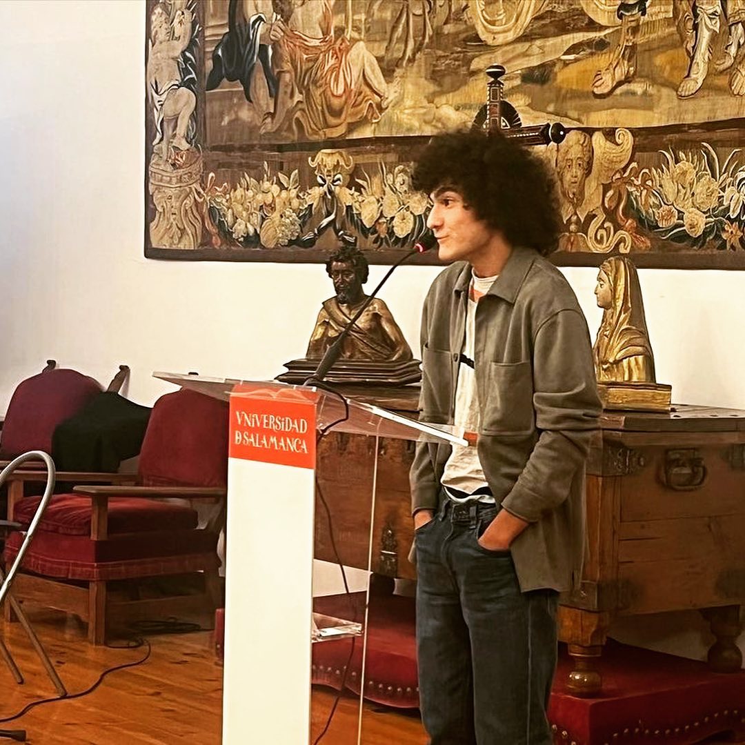 labellavarsovia's tweet photo. ¡Algunas imágenes de actividades con nuestras autoras en estos días!
1️⃣ Marta Sanz y "Corpórea" en #FLEM22. 📷 @ratacorner
2️⃣ Mario Obrero recitó en Salamanca. 📷 @alumniusal
3️⃣ @BibianaCollado participó en @nudofestival.
4️⃣ Marta Sanz y "Corpórea" en @laotralibre (Valladolid). https://t.co/1MZLE5GEtP