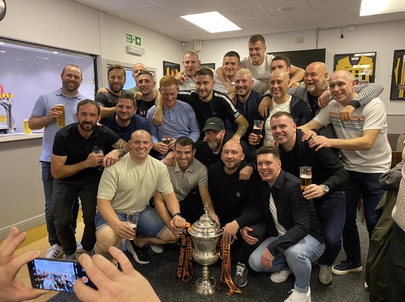 CPettigrew1986's tweet photo. Great day for big Leishman’s testimonial, well deserved for 10 years service to ATFC. A great team mate of mines with the Scotland junior squad over the years aswell! Magnificent GK and he’ll play for years yet!! Great catch up with the auld boys today! We can still play! 😉❤️🍺 https://t.co/R5c0s9Am6B