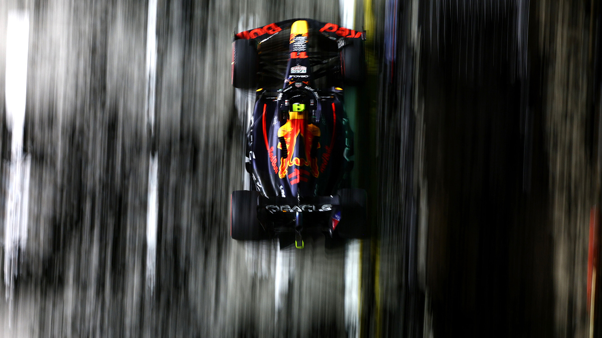 COCHEMOTOR.com (@cochemotor) on Twitter photo Cielo para <a href="/SChecoPerez/">Sergio Pérez</a> e infierno para <a href="/alo_oficial/">Fernando Alonso</a> en Singapur. Lo de @AlphineF1 ya es patetismo puro, en <a href="/ScuderiaFerrari/">Scuderia Ferrari HP</a> van de decepción en decepción, <a href="/Max33Verstappen/">Max Verstappen</a> es humano y <a href="/LewisHamilton/">Lewis Hamilton</a> sigue llorando por lo sucedido en Abu Dabi 2021.
cuatroruedas.es/cielo-para-per… Cielo para <a href="/SChecoPerez/">Sergio Pérez</a> e infierno para <a href="/alo_oficial/">Fernando Alonso</a> en Singapur. Lo de @AlphineF1 ya es patetismo puro, en <a href="/ScuderiaFerrari/">Scuderia Ferrari HP</a> van de decepción en decepción, <a href="/Max33Verstappen/">Max Verstappen</a> es humano y <a href="/LewisHamilton/">Lewis Hamilton</a> sigue llorando por lo sucedido en Abu Dabi 2021.
cuatroruedas.es/cielo-para-per…