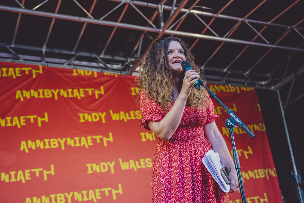 YesCymru tweet media