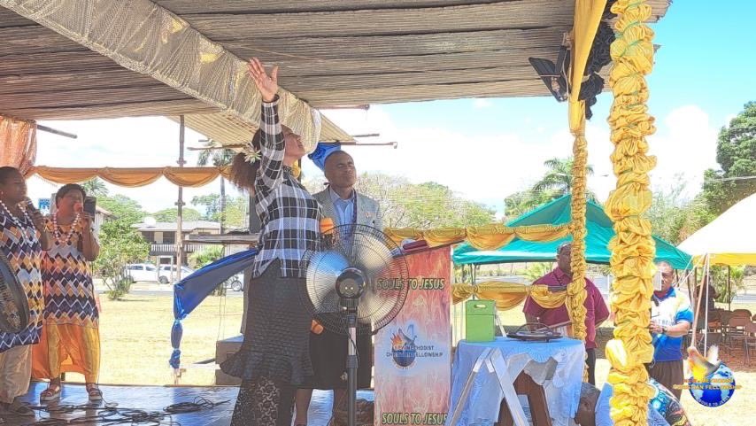 souls2Jesus's tweet photo. Nadi it’s been such a blessing. We were Live from Koroivolu Park Nadi for the POWER in the WORD & GOD of our Nation program. So great to see new souls flooding the altar. Both programmes were aired on MAI TV & NCF FB page. Follow both pages to watch the replay. #SOULStoJESUS #STJ https://t.co/WcEFFl7jFf