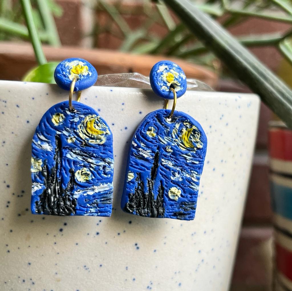 divijadurga's tweet photo. When you can't paint so you make it out of clay

The Starry Night by Van Gogh as a pair of clay earrings. Have been wanting to make these for a while now, finally got around to making them after exams. https://t.co/YGcqXPLrle