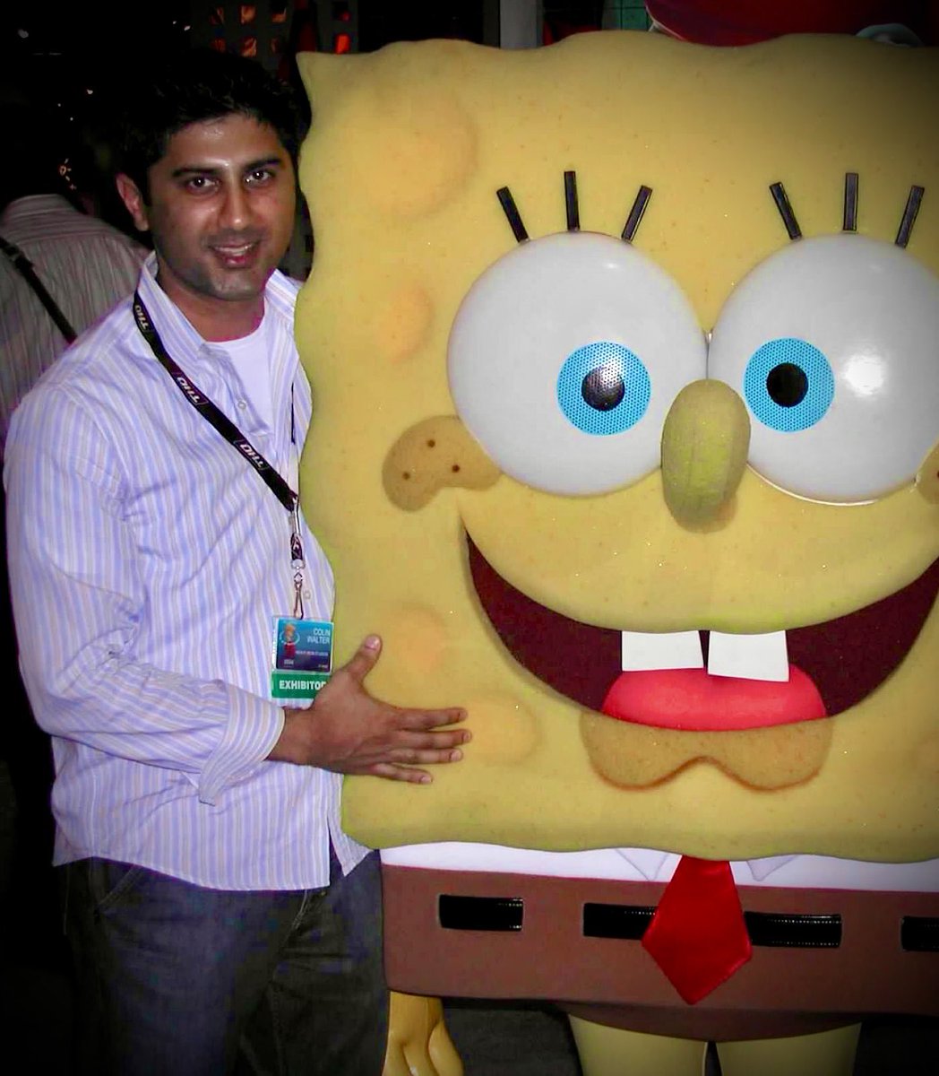 ShirazAkmal's tweet photo. #E3 2004 throwback celebrating with #SpongeBob on the release of our SpongeBob the Movie game! #SpongeBob #thq #heavyiron #bfbb https://t.co/BNwUOjpuPJ