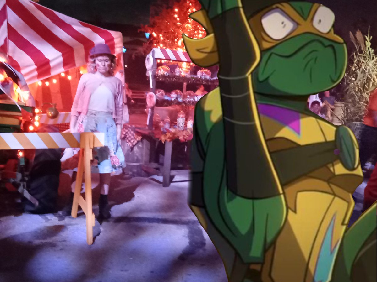 NoMikeyPlease's tweet photo. Mikey should not be at Halloween horror nights! He gets scared very easily. #rottmnt #saverottmnt #UnpauseROTTMNT #UnpauseRiseoftheTMNT #RiseoftheTMNT #SaveRiseoftheTMNT #RiseSeason3 https://t.co/3Yb6NQpYuz