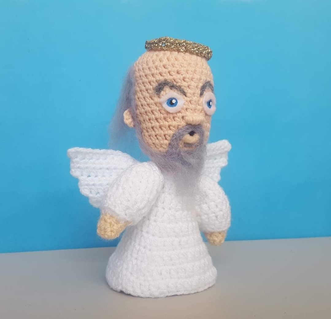 wazinoz's tweet photo. @Snorkatron @BillBailey Looking for something for the top of your Christmas Tree this festivus?  Then hit Snorkers up over your own Angel of the West Country. https://t.co/LfqJNTw8HR
