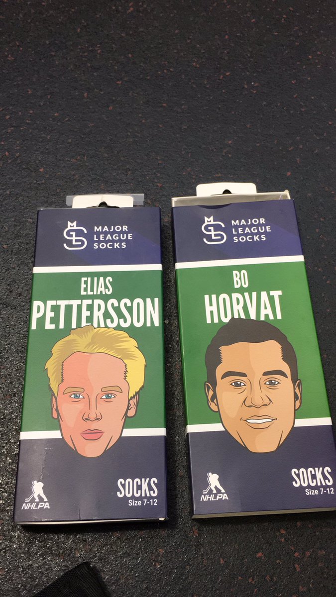 daveyboy604's tweet photo. @EdenShevel can you find #Canucks socks at yer local chain #SourceForSports hockey shop ? @SourceforSport1 https://t.co/wluXeH8pkz