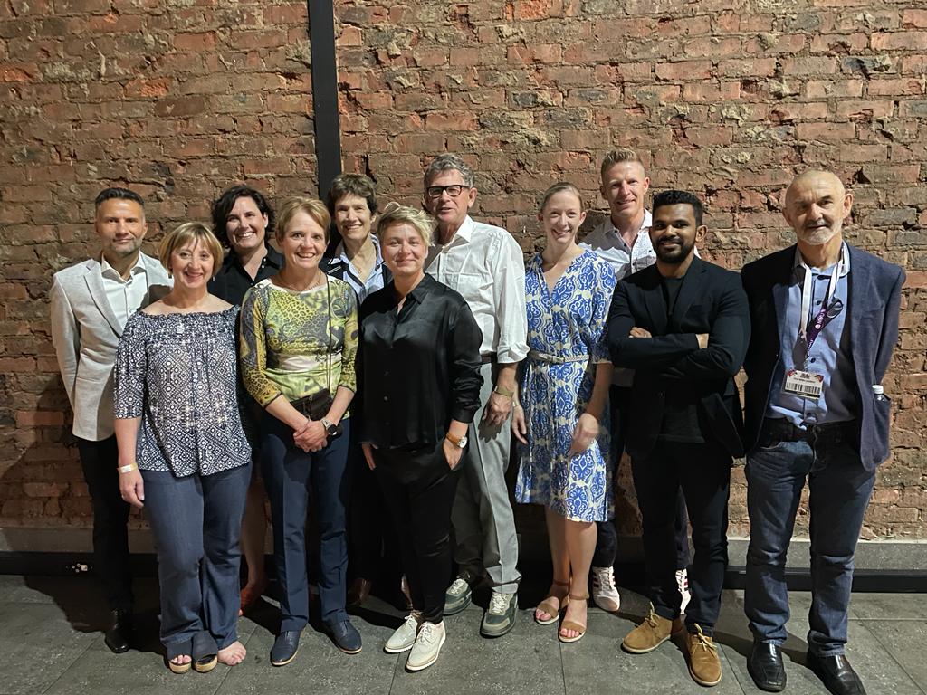 VGouttebarge's tweet photo. End of very enjoyable week in ๐ฟ๐ฆ: constructive meeting with @SAFPU_Official @FIFProAfrica on African football + visit of @SportsMedUP + terrific #IFSEMC with lecture on injury prevention in football and keynote on transitioning out of elite sports. Great to meet everyone againโผ๏ธ https://t.co/4xXv8EvkLw