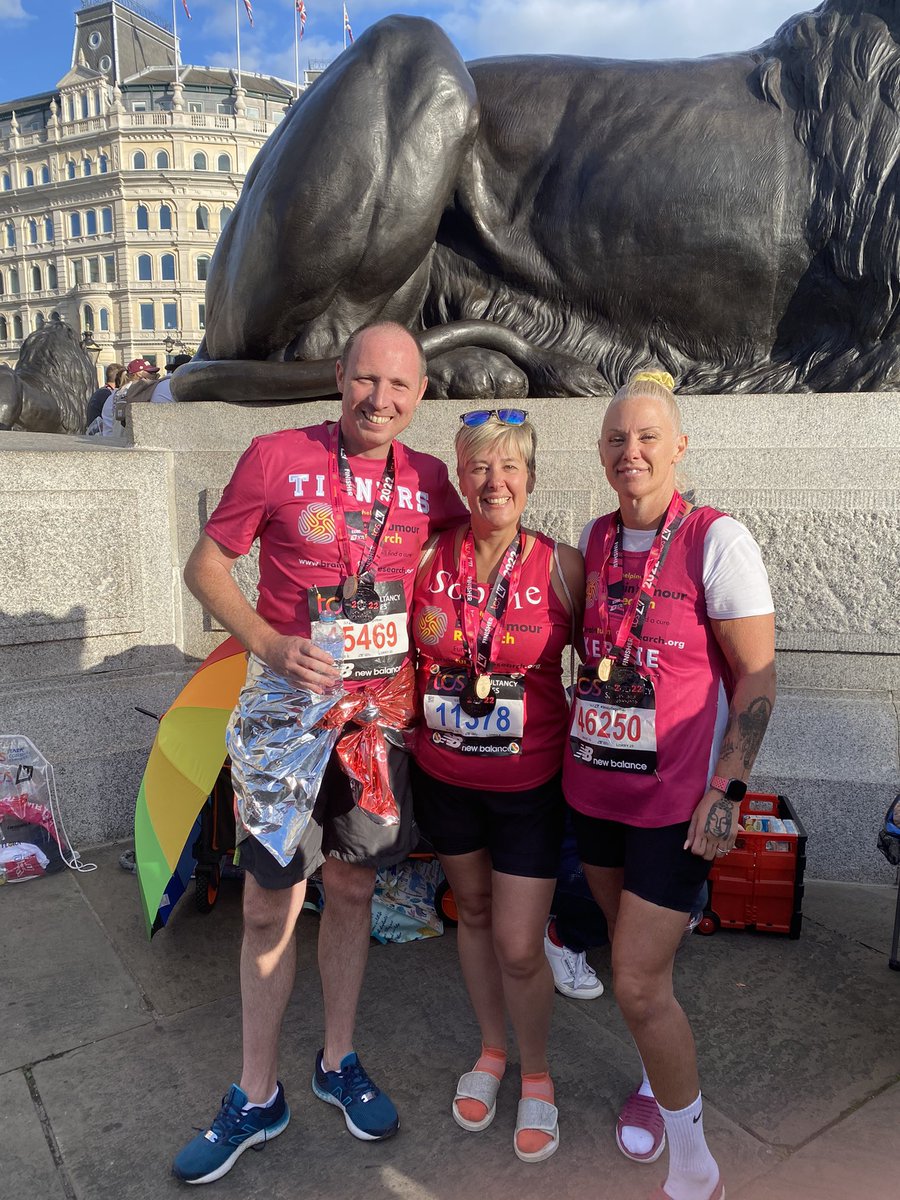 braintumourrsch's tweet photo. A huge thank you to everyone involved in representing #BrainTumourReseearch  this years #LondonMarathon you have all done  us so proud  🎉👟 https://t.co/zGhhGKz2sL