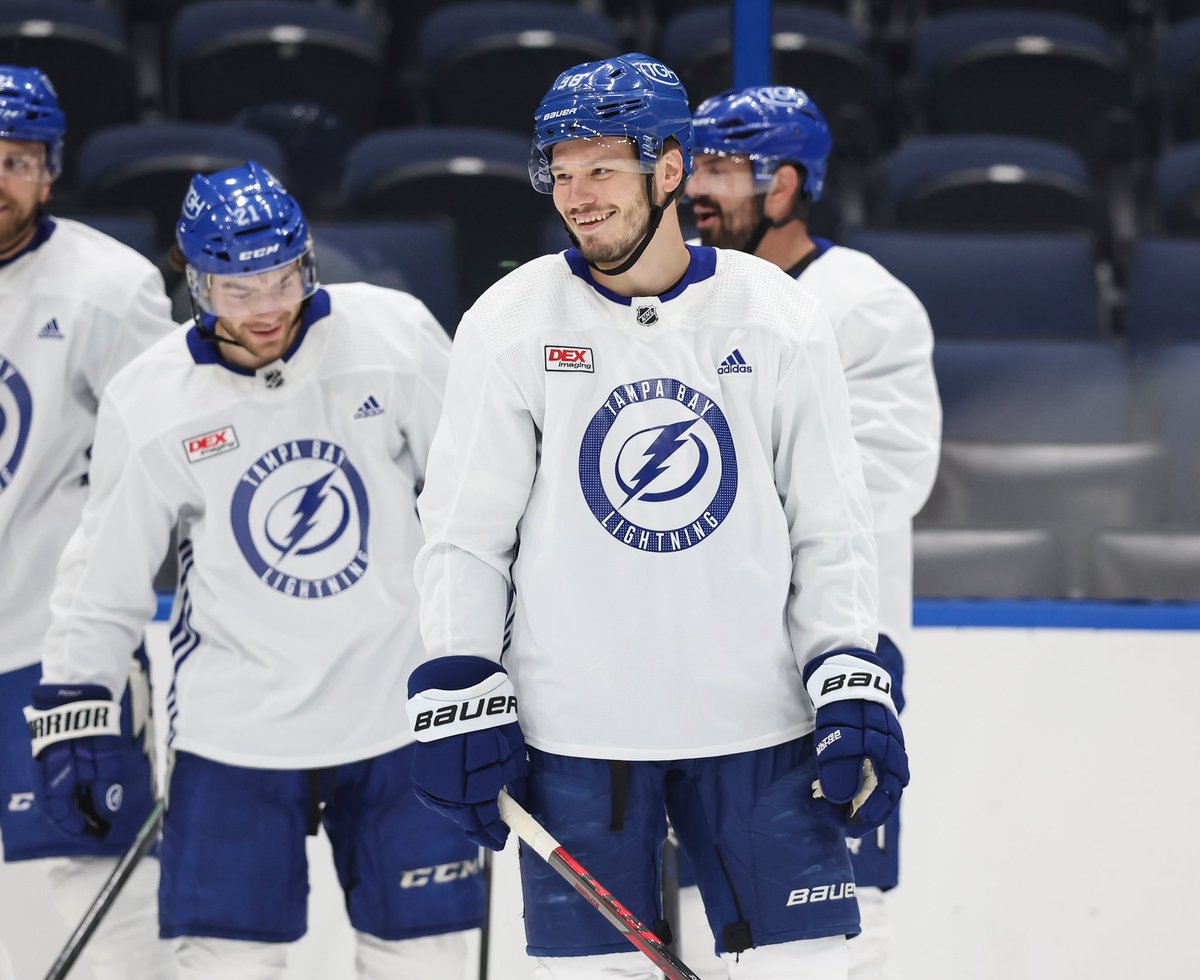 TBLightning's tweet photo. Happy to be home 😄 https://t.co/RObl772IL5