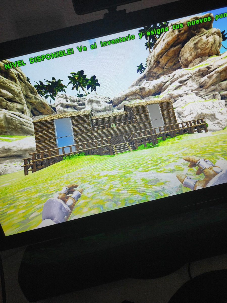 loreferviz's tweet photo. Voy haciendo progresos en ark 😅  poco a poco ... #ARK #game https://t.co/T4p6ItDY2c