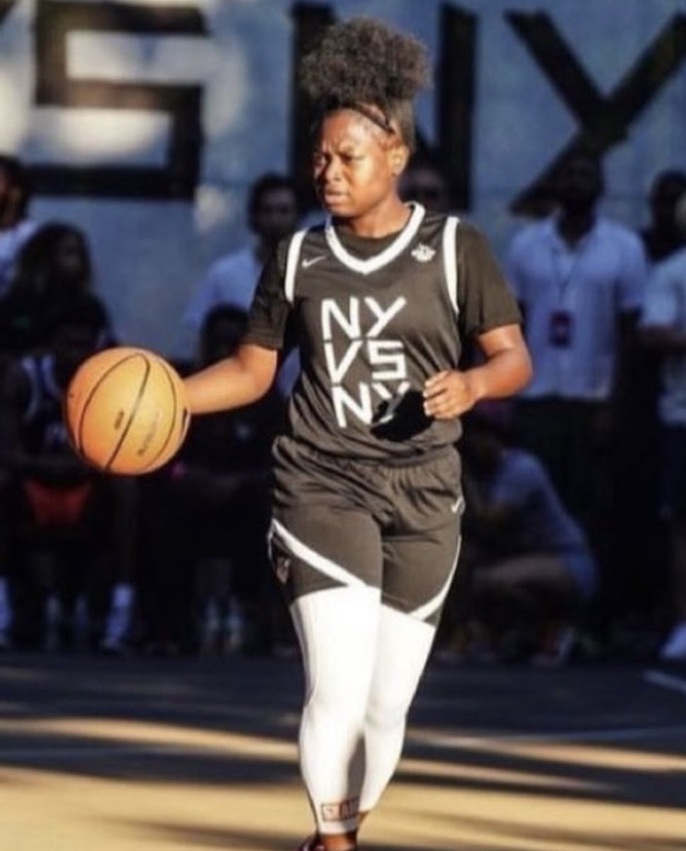 CastleAthletic2's tweet photo. Hearing Ariel Little is playing great at the Wooten camp. This NYC guard is truly an Elite player continue to work hard & great job this weekend. @NYGHoops @KPannell71 @ShaneLaflin @BlueStarMedia1 @Chris_Mennig @BrandonClayPSB @PBRhoops South Shore H.S. !!! #BKFinest #Castle3SSB https://t.co/DND8Macdud