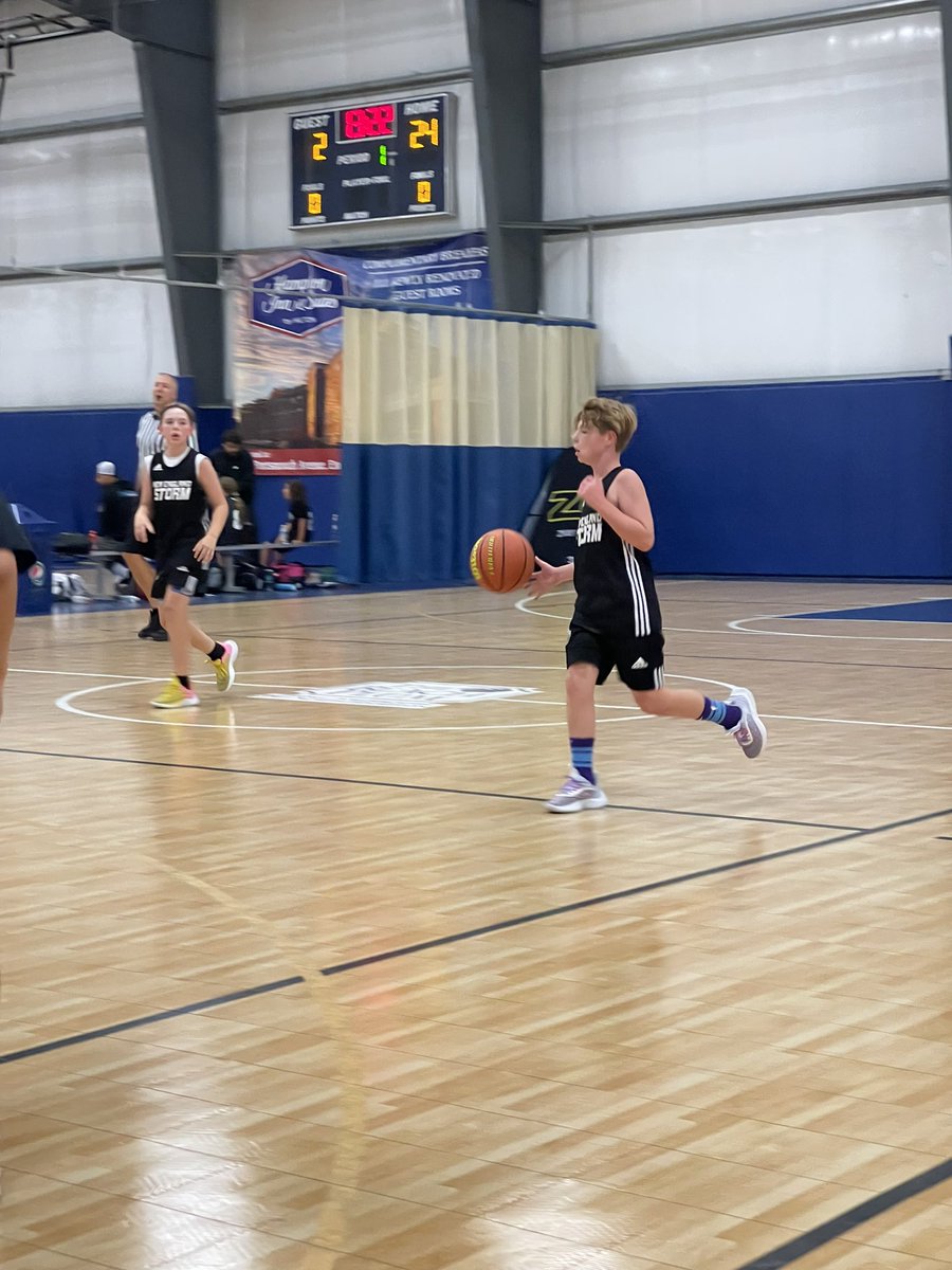 condonmatt's tweet photo. Champions for @NEStormBball 6th grade β«οΈ @morales_jaycob at the @zg_newengland Oktoberfest Shootout. A great team effort. @recked50 @QCondon #kingsofconfetti https://t.co/AVSixSfH7X