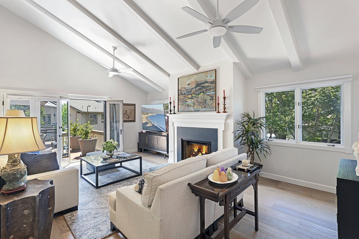TerryRyken's tweet photo. #OPENHOUSE TODAY
#Sunday, October 2nd 12-2pm
2731 Miradero Drive #SantaBarbara CA 93105 
Luxuriously updated 3 bed/2 bath #condo with an abundance of natural light. $1,595,000 | MLS# 22-2505
Listed by Terry Ryken, Broker Associate #Compass DRE 01107300 #openhouse #listing https://t.co/nPxyyH8RLK