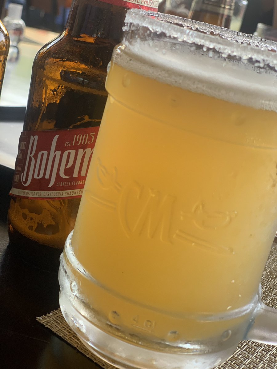 werisdelove's tweet photo. @Riqpastor @ChoperNawers @pinchemoreno @abicarinoart @thisisbamf Ya duro mucho este viernes 🍻 https://t.co/nj0OTVofrk
