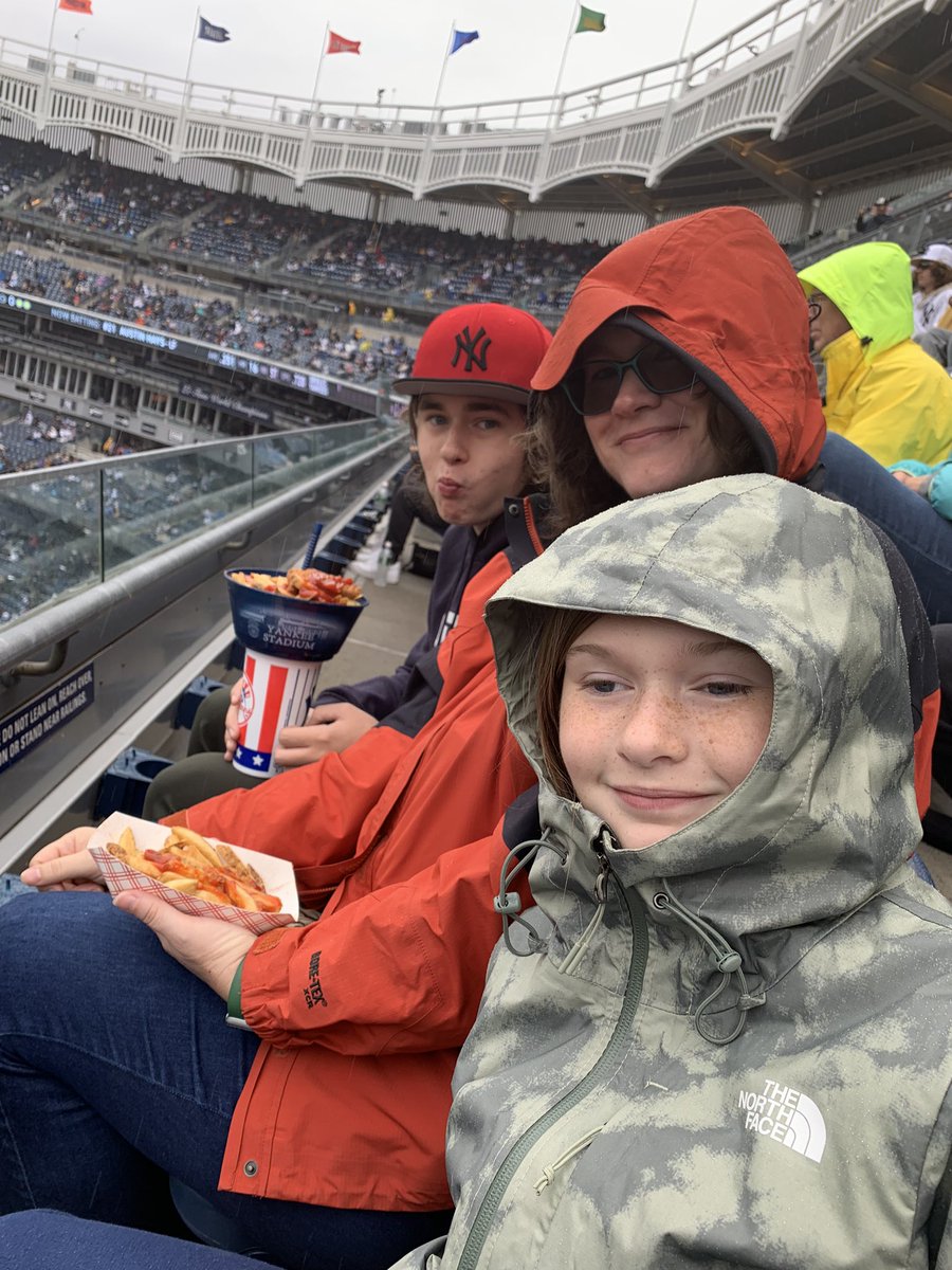 With the family for the last regular season game in the Bronx for 2022! <a href="/Yankees/">New York Yankees</a> #RepBX