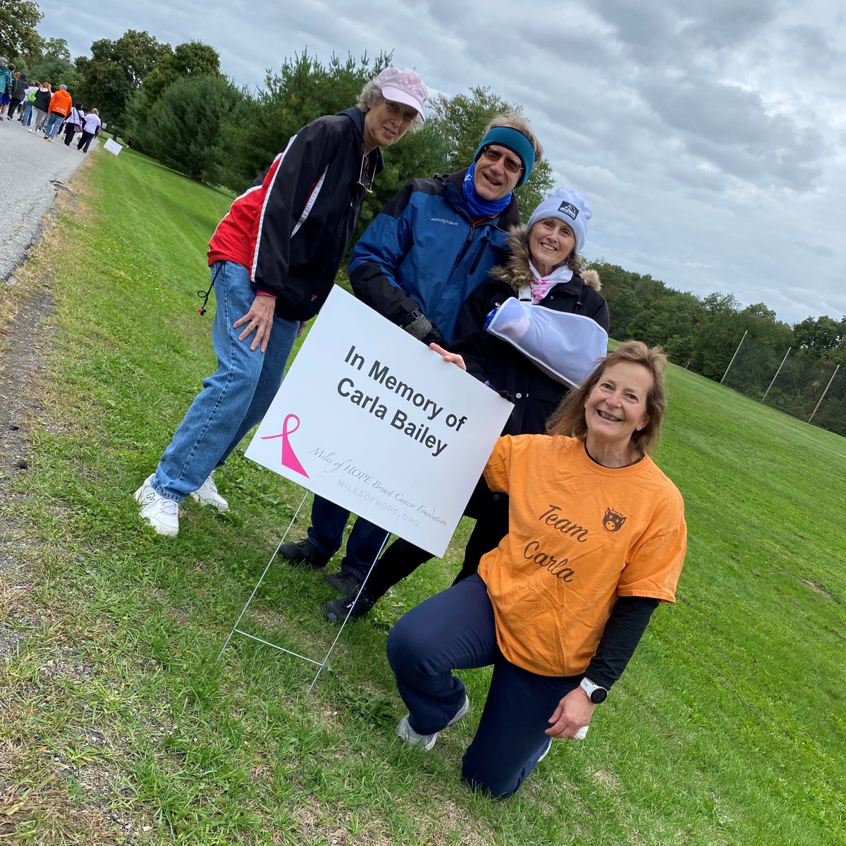 MarieCole22's tweet photo. Remembering our friend Carla Bailey at the #mohwalk for @MilesofHopeBCF  https://t.co/NuVmNmdlxq https://t.co/XYwGO5cH1e