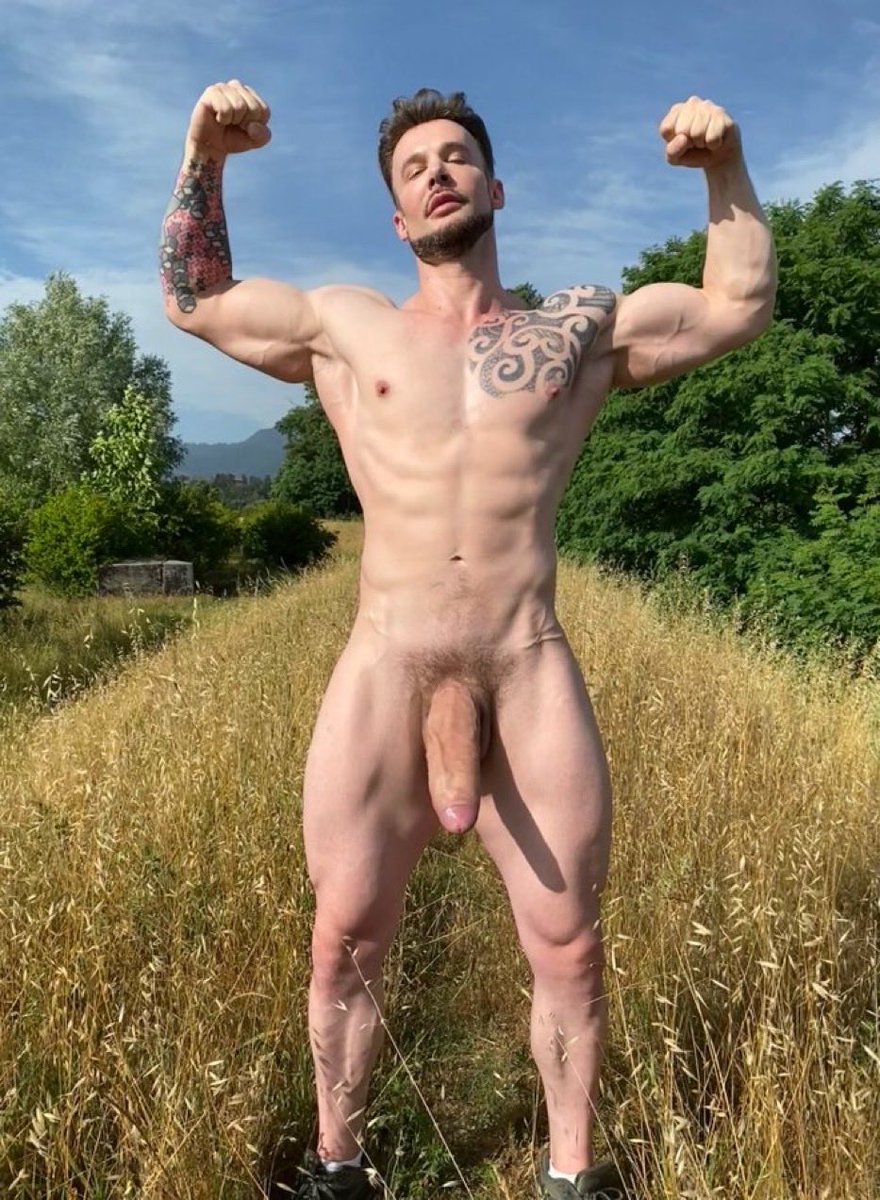 davidtwist14's tweet photo. Summer effects 😜💪🏼🍆
Exclusive content on my private page
https://t.co/khieD95E8b https://t.co/trMCaQCdYS
