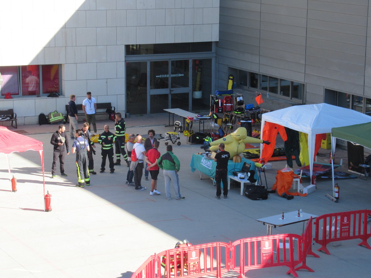 PRLbomberos's tweet photo. 4/4 Resumen en imágenes de lo vivido en Alcorcón.
Estamos satisfechos de cómo ha salido. El feedback que nos han dado es bueno.
Gracias a todos los que nos acompañaron, a los patrocinadores y colaboradores.
Andamos cansados pero ha merecido la pena. Ya pensando en el siguiente.💪 https://t.co/09Q9TXrvmV