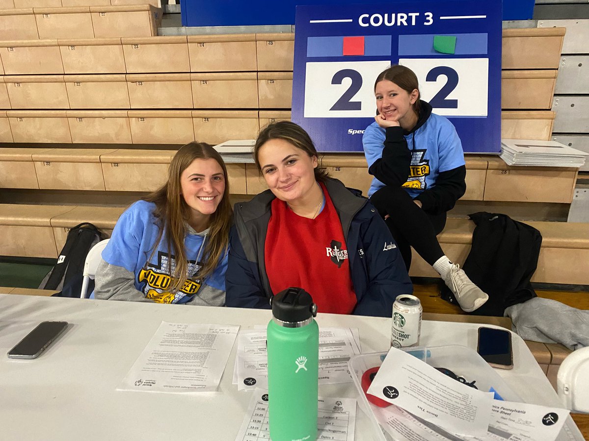 DSUSB spending the morning volunteering at @desalesspecialolympics !! Great day to be a bulldog 🐾